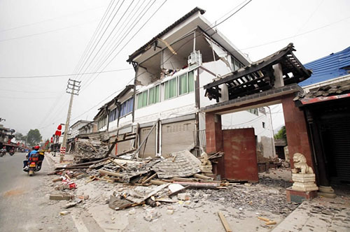 四川宜宾震后房屋安全检测